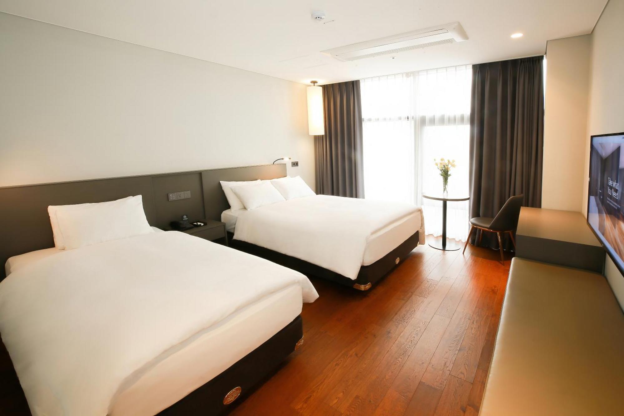 Westernlife Hotel Iksan Quarto foto