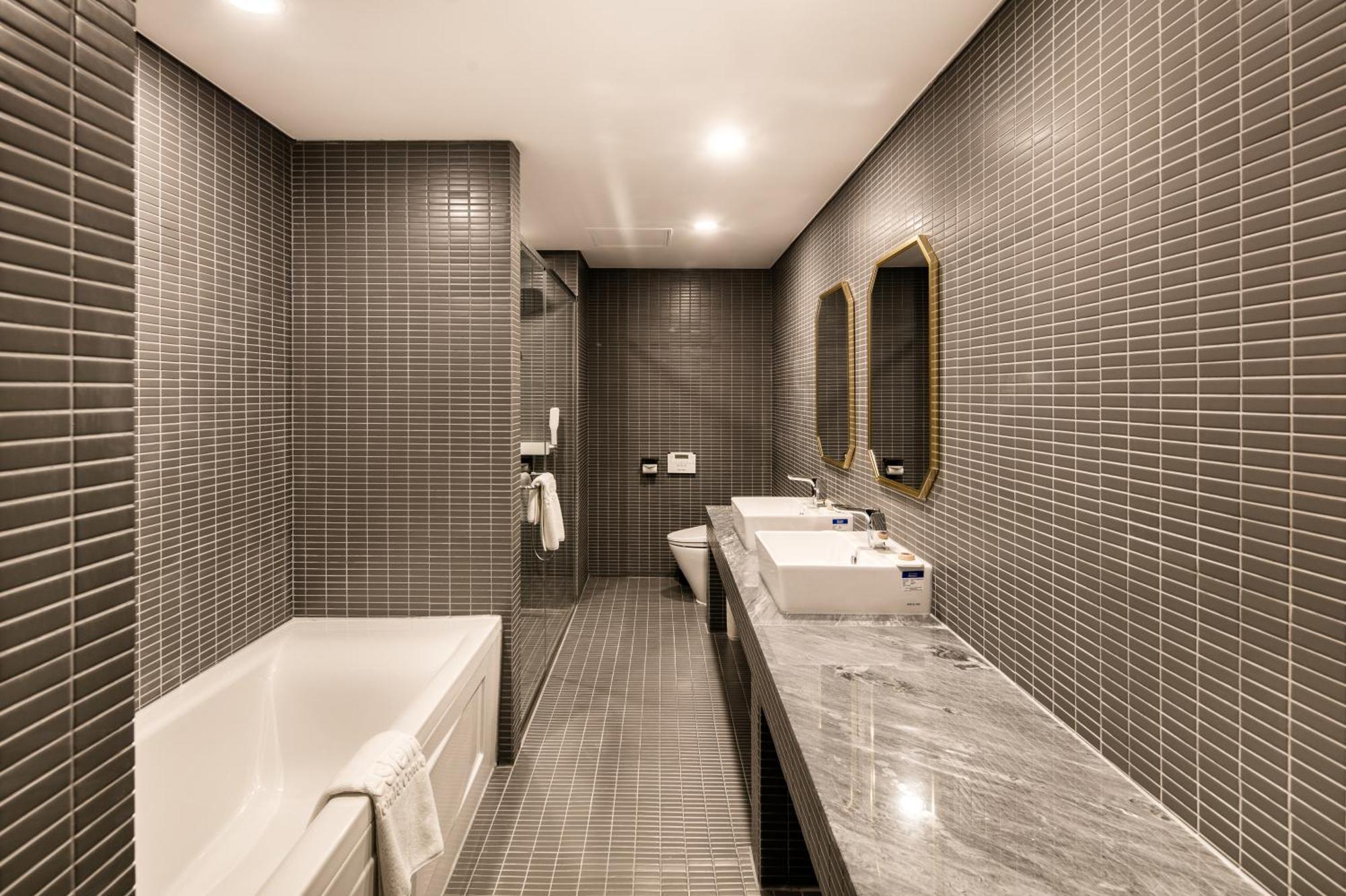 Westernlife Hotel Iksan Quarto foto